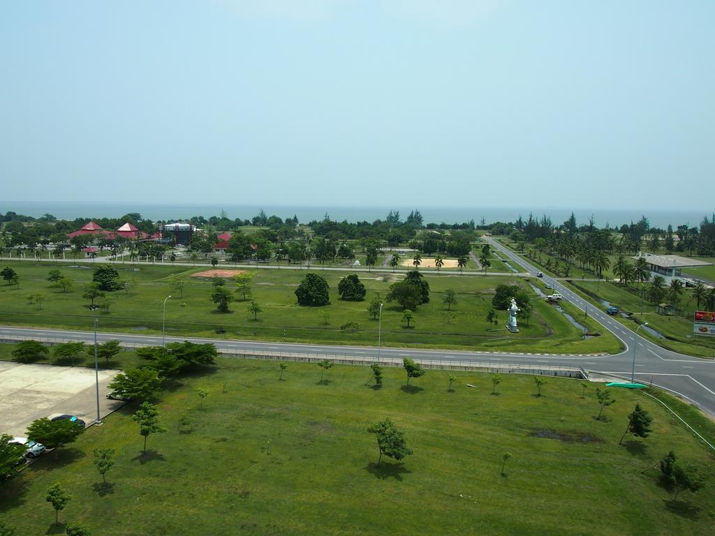 Roomz Hotel Seria ภายนอก รูปภาพ