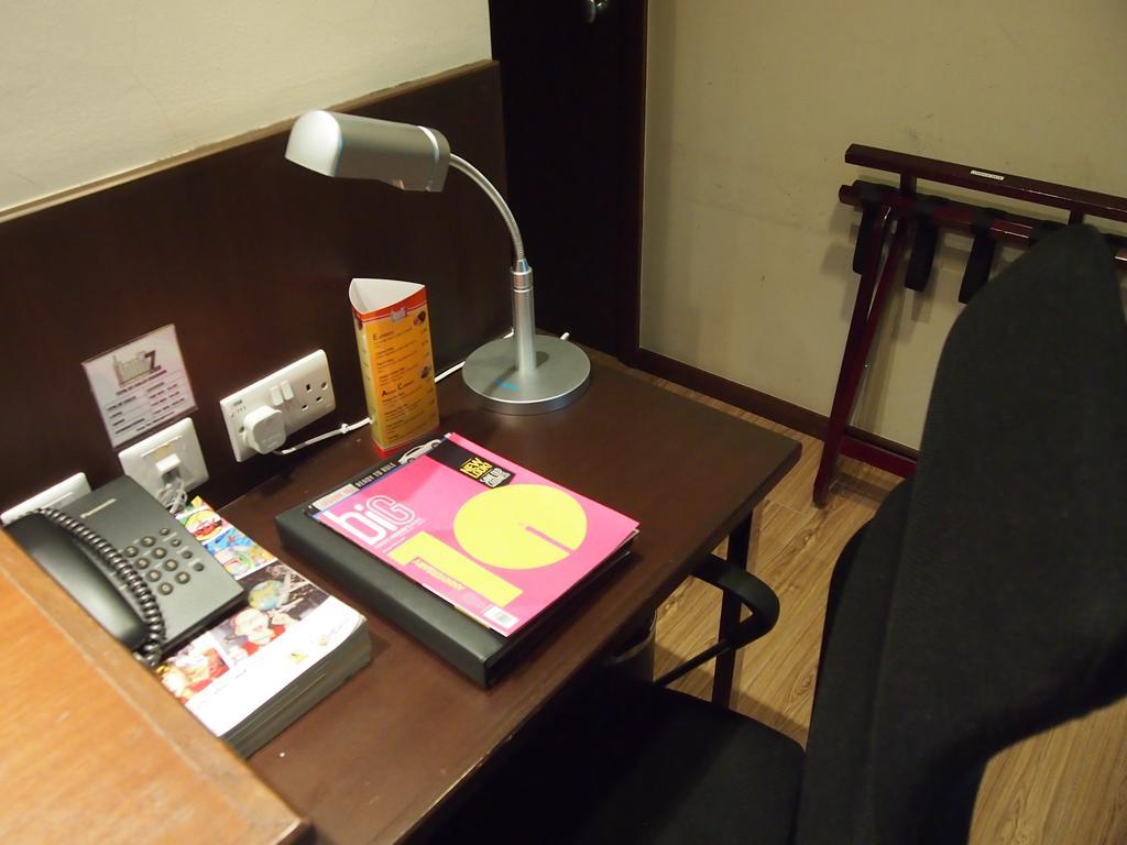 Roomz Hotel Seria ภายนอก รูปภาพ