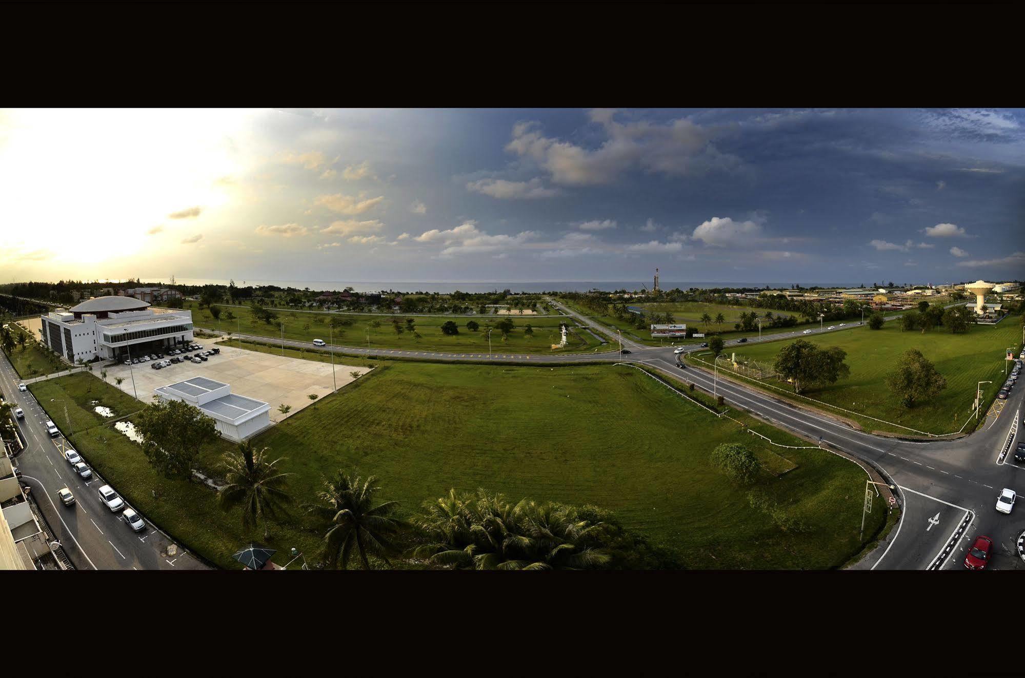Roomz Hotel Seria ภายนอก รูปภาพ